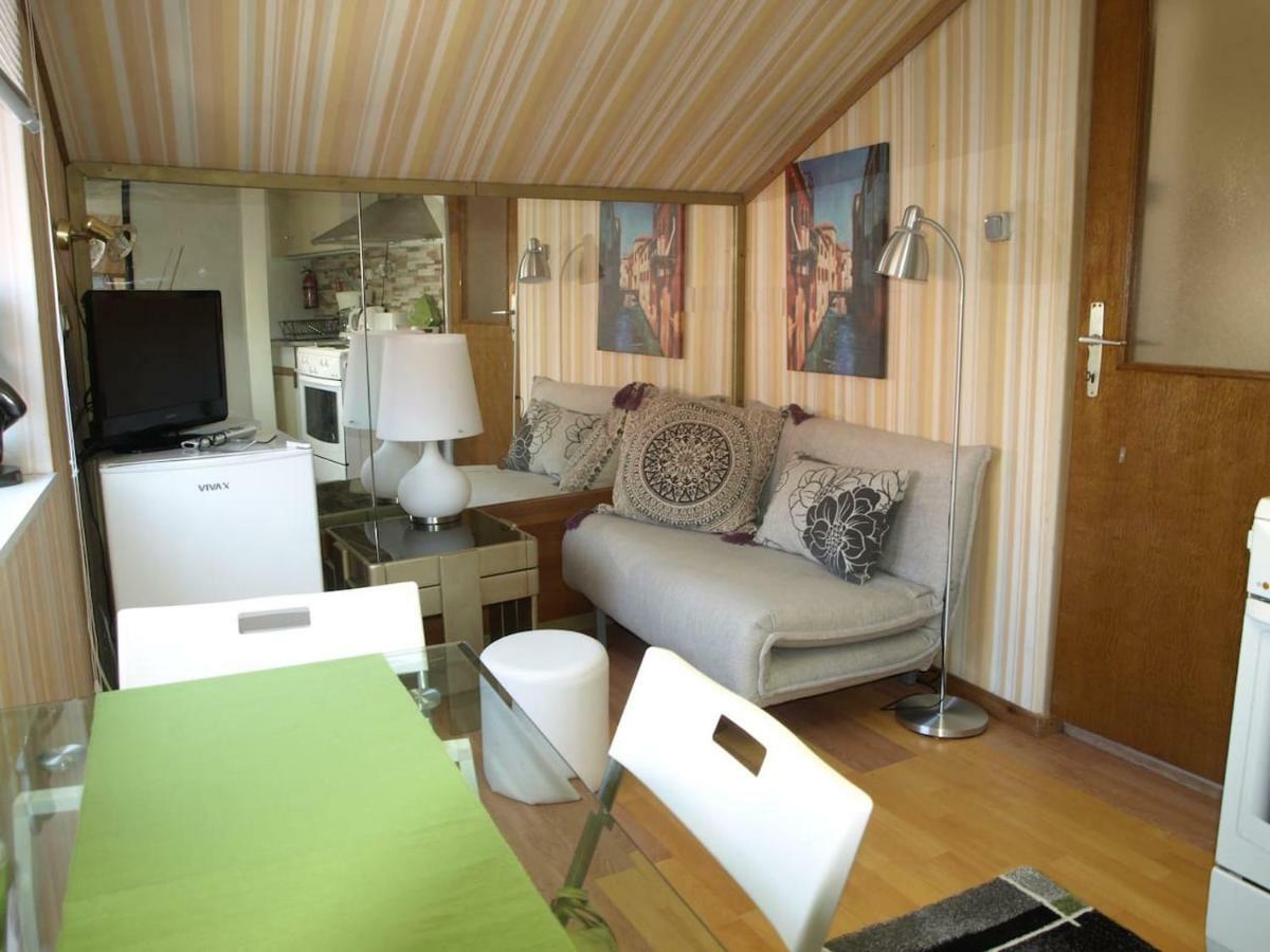 Apartment " Studio Green " Free Parking, Self Check-In Zagreb Eksteriør billede